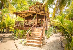 Redwood Beach Resort