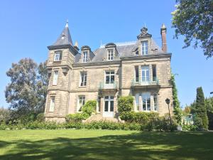 B&B / Chambres d'hotes Le Chateau des Tourelles en Vendee : photos des chambres