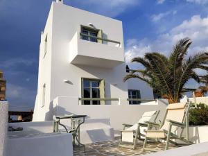Chaido Studios Milos Greece