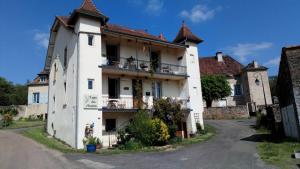 Chambres au Logis des Acacias photo 6