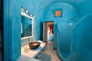 Vallas Apartments & Villas Santorini Greece