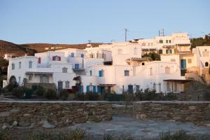 Kamares Vacation Villas Tinos Greece