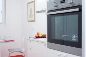 One-Bedroom Apartment with Terrace room in Apartments with WiFi Zagreb - 15314