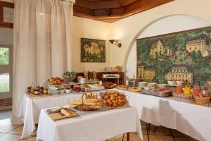 Hotels Relais des Trois Chateaux Hotel-Restaurant : photos des chambres