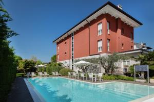 Vialeromadodici Rooms & Apartments