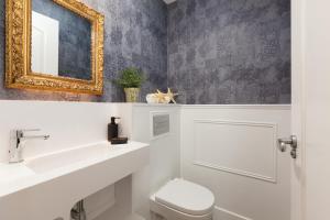 Enjoybcn Coliseum Apartments