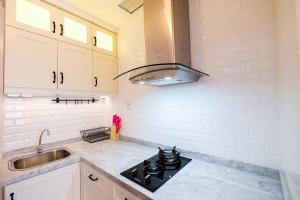 Minimalist Studio @ Bassura City Apartment By Travelio