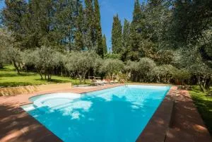 Villa in Private Estate,shared Pool,parking,3km to Ponte Vecchio - Antella