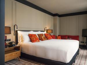  Large Room room in The Wittmore - Adults Only