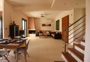 Panelma Villa Tranquil Coastal Retreat in Zacharo