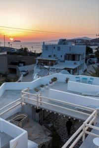 Alexandra Suites & Rooms - MYKONOS PORT