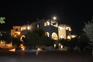 Theofilos Appartements Kythira Greece