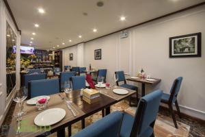 MayFlower Hotel- Central Old Quarter