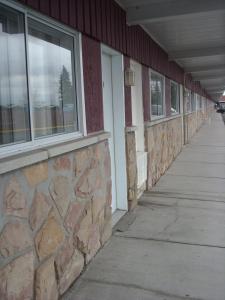 Grand Motel Saint-Hubert - 2hvězdičkové hotely ve městě Longueuil