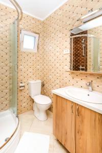 Aqua Breeze Apartments