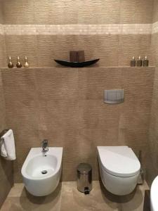 Luxury Room Well Located