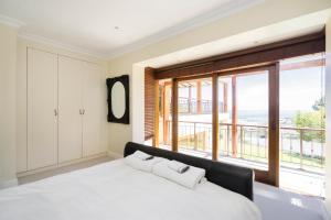 Villa Camp Bay Views - Stunning!