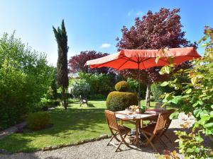 Maisons de vacances Beautiful 18th century holiday home with enclosed garden 1 hour from Paris : photos des chambres