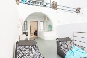 Oia Suites Santorini Greece