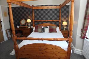 Double Room with Four Poster Bed room in Kirkwood Guest House