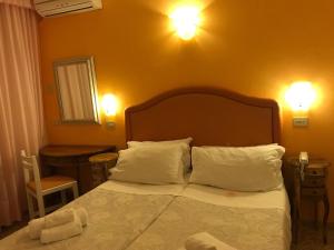Economy Triple Room
