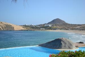 Playa Blanca Resort