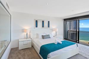 Holiday Holiday Circle On Cavill Apartments