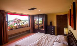 Bougainvillea Terrace House