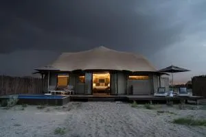 Kingfisher Retreat by Sharjah Collection - Khawr Kalbā Kingfisher Retreat by Sharjah Collection - Khawr Kalbā