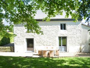 Modern Holiday Home by the Forest in Saint-Hubert