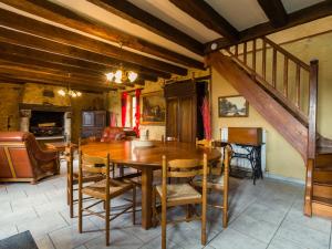 Maisons de vacances Lovely Holiday Home in Aquitaine with Private Swimming Pool : photos des chambres