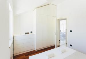 Superb main square residence