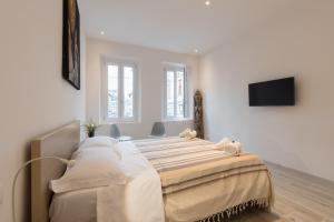 Keys of Italy - Mudiva - Albero 2 - Train station modern 1 bdr flat 1st floor