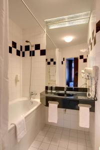Deluxe Double Room room in Theatrino Hotel