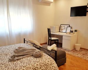 Deluxe Double Room with Shower