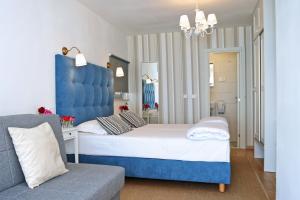Superior Double or Twin Room with Sea View and Balcony room in Hotel Delfin