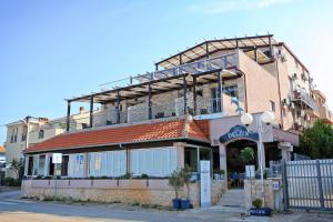 Hotel Delfin 
