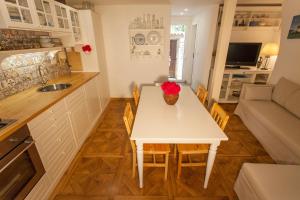 Barbarossa House with parking