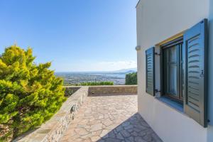 Polykarpos Villa Naxos Greece