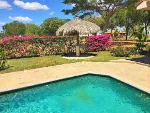 Mariposa Gran Pacifica Resort - Почомиль