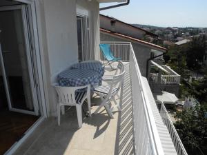 BED Apartment with 3 bedrooms and balcony