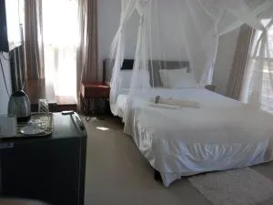 Kuku Royal Lodge - Masaiti