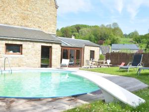 Luxurious Home in Marchin with Private Swimming Pool