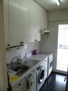 Double room with ensuite bathroom at Datacom building