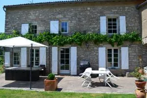 L'ESCALE DES 2 EAUX - 勒皮圣博内