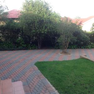 Vinolux Guest House
