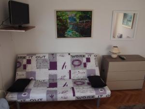 Beachfront Apartment Jelsa