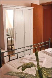 Camera Matrimoniale/Doppia con Letti Singoli con Bagno Privato Interno