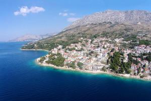 Apartments by the sea Stanici, Omis - 1026