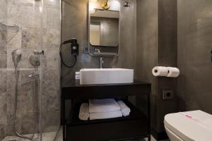 Economy Double or Twin Room (No View) room in Nabu Hotel Karaköy